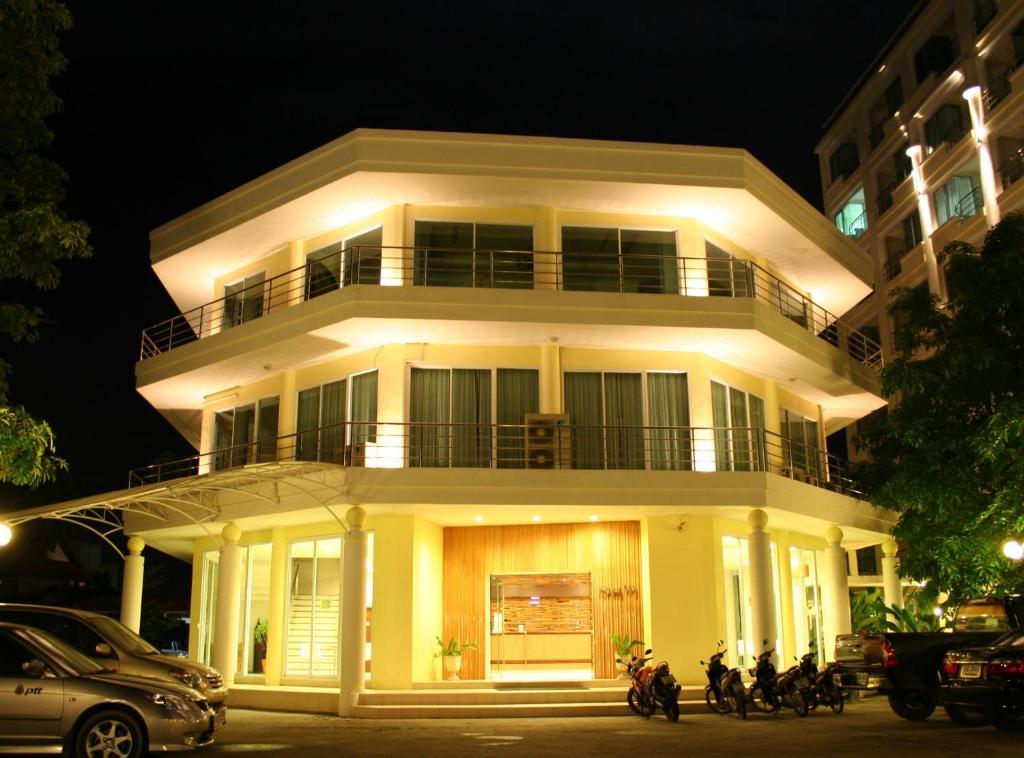 Caza V1 Serviced Apartment Rayong Exteriör bild